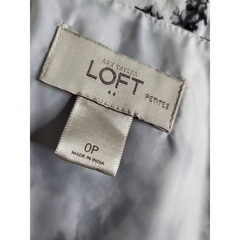 Ann Taylor LOFT Floral Ikat Fit & Flare Dress White Grey 0P Dark Coquette